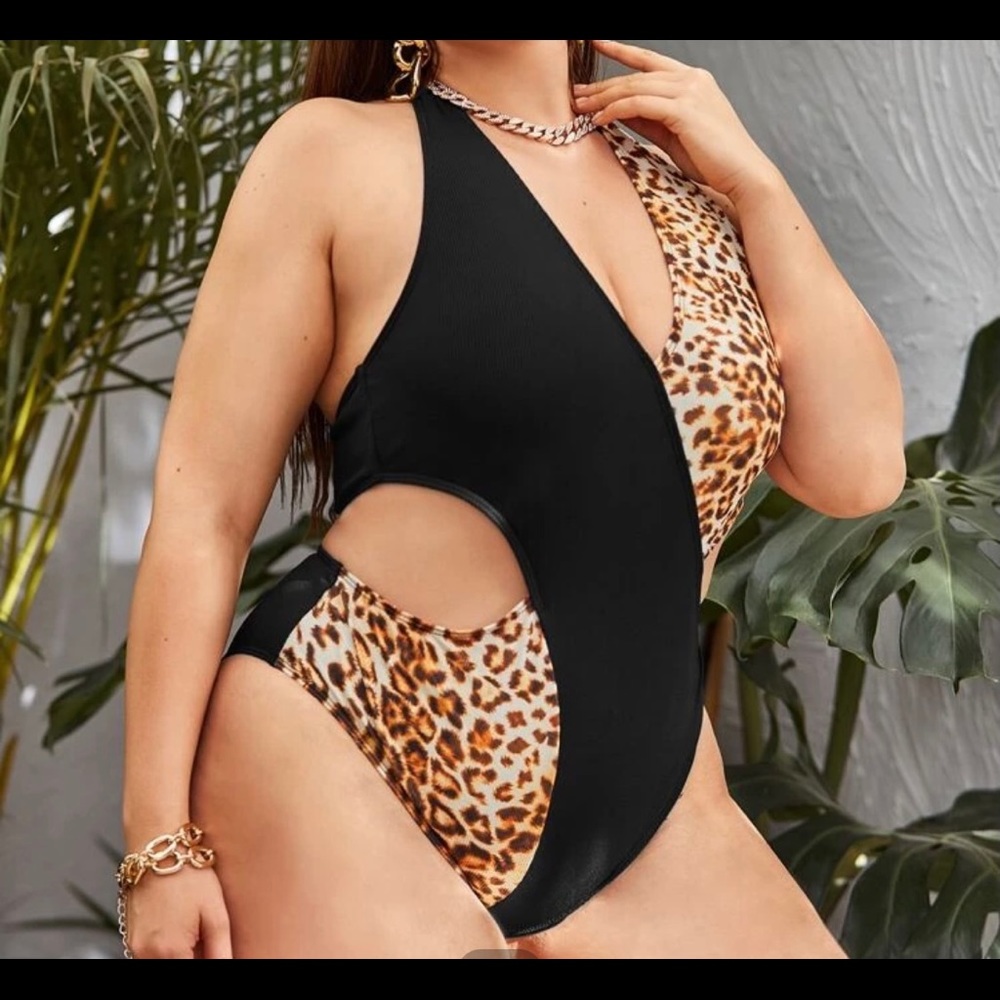 Shein Leopard one piece cutout bathing suit 1x NWT - Picture 3 of 6